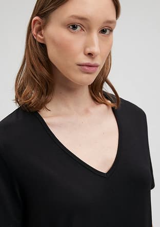 M1612381-900 Kadın Siyah V Yaka T-shirt - 3