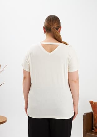 O6692 Kadın Beyaz Basic T-shirt - 3