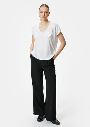 4Sak50174Ek Kadın Beyaz V Yaka T-shirt - 1