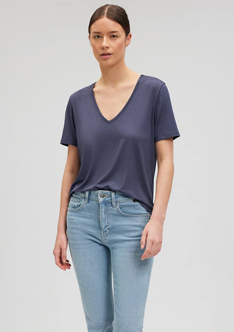 M1612381-87111 Kadın Gri V Yaka T-shirt