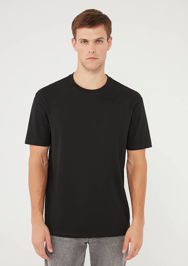 M066249-900 Erkek Siyah Kısa Kol T-shirt