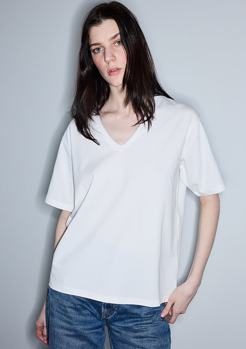 Is1260070102 Kadın Beyaz V Yaka T-shirt