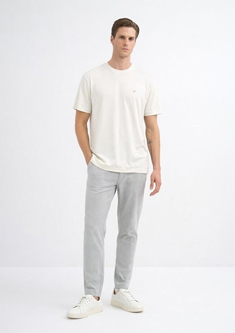 44105 Erkek Beyaz Bisiklet Yaka T-shirt