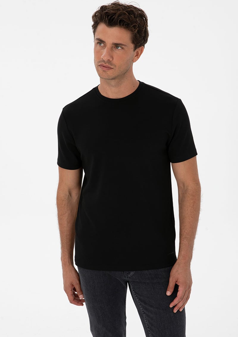 T117110491.2229600 Erkek Siyah Regular T-shirt