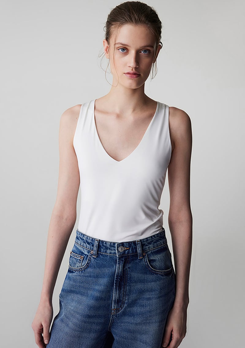 Is1260070100 Kadın Beyaz V Yaka T-shirt