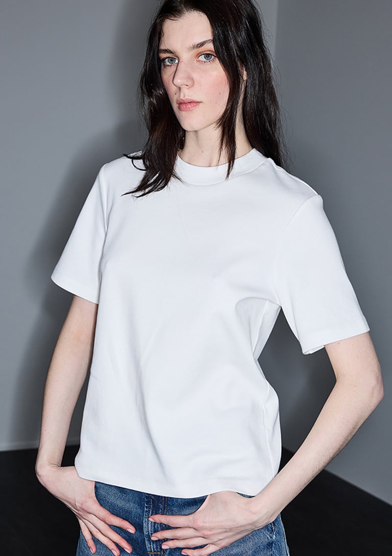 - IS1260070101 Kadın Ekru Bisiklet Yaka T-Shirt